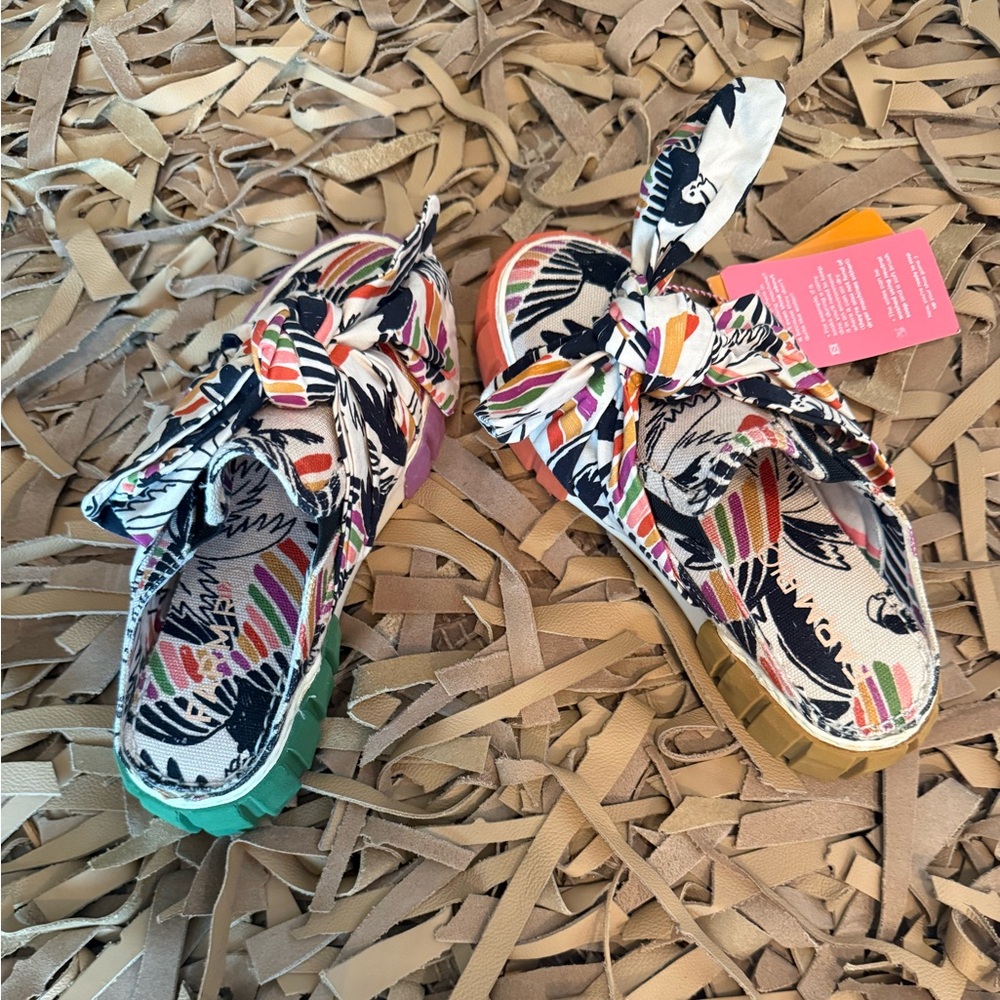 FARM Rio Multicolor Floral Espadrilles - Picture 3 of 5
